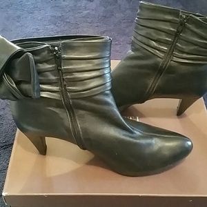 Genuine Leather Vigotti Booties